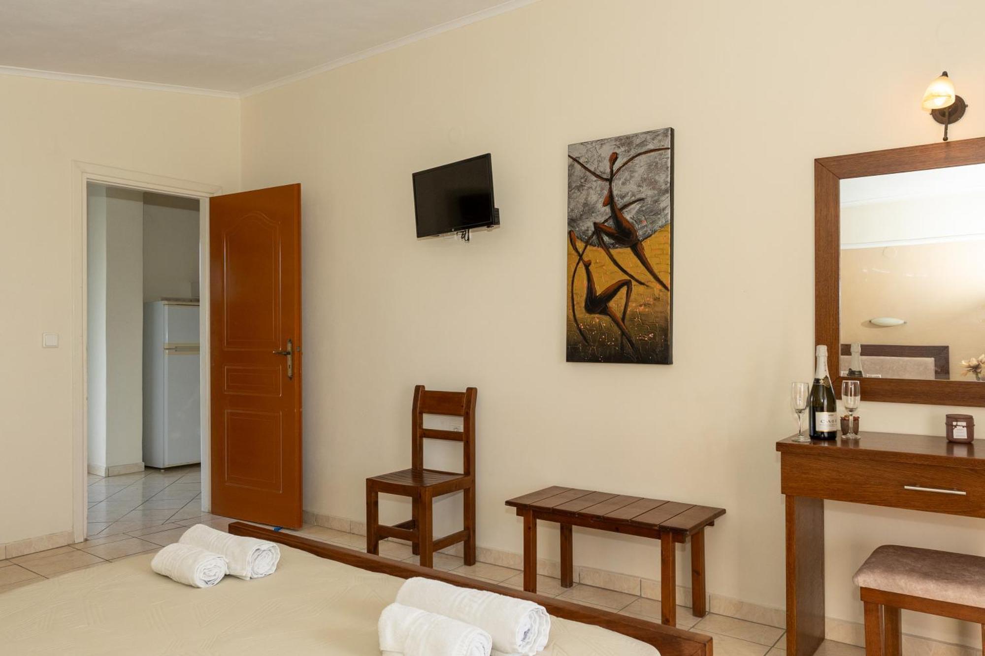 Pahnis Aparthotel *